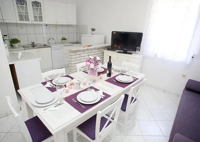 House בית נופש *